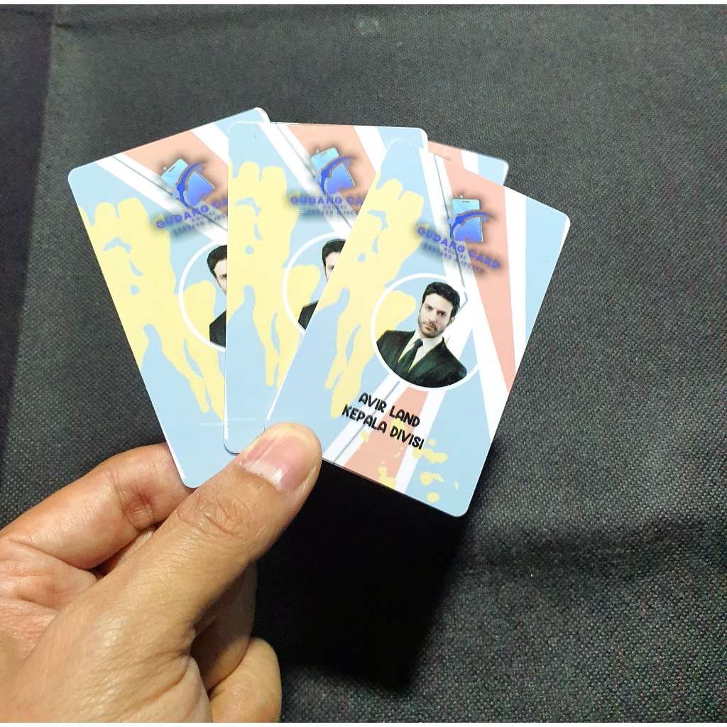 

PROMO!!! CETAK ID CARD / KARTU VISITOR / MEMBER CARD / KARTU PEGAWAI / KARTU PELAJAR STANDART