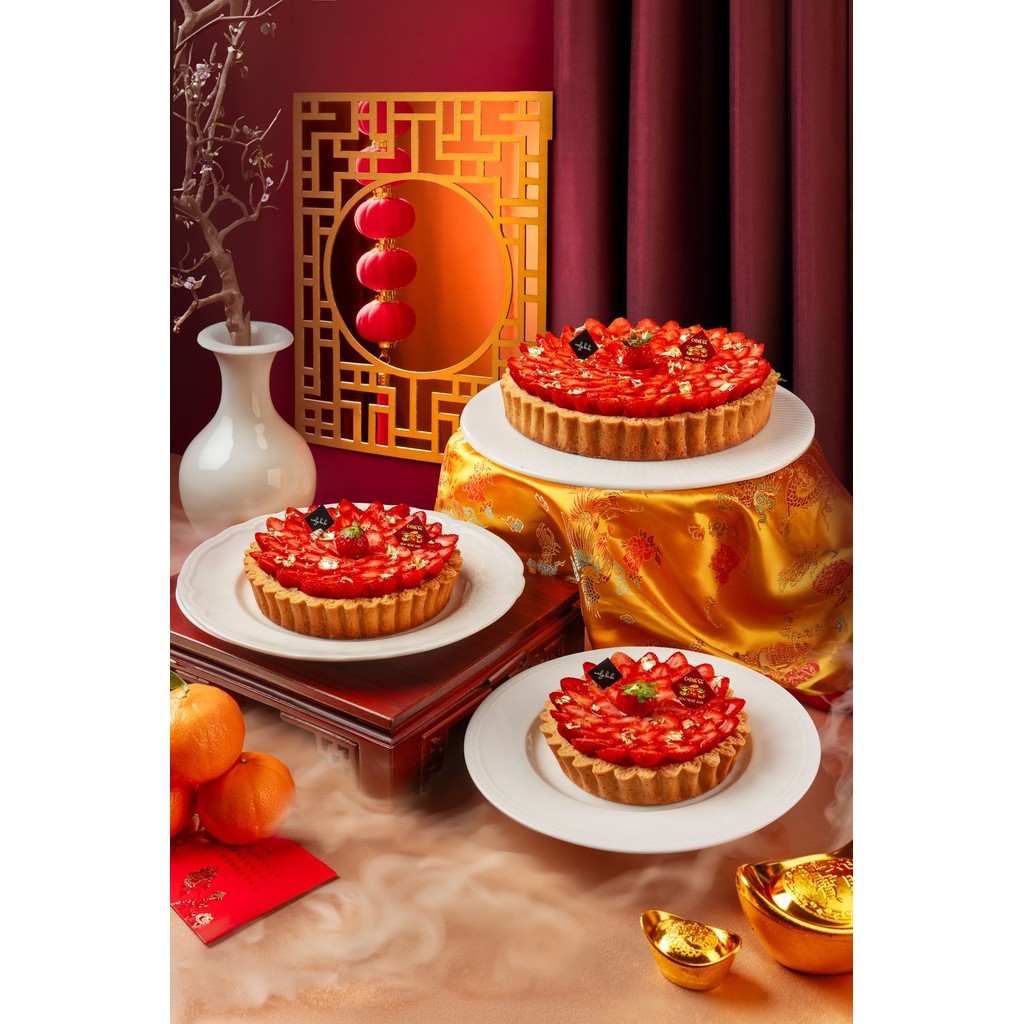 

CNY Whole Strawberry Tart by emilys.bake