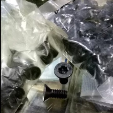 Baut Engsel Pintu Jeep CJ7