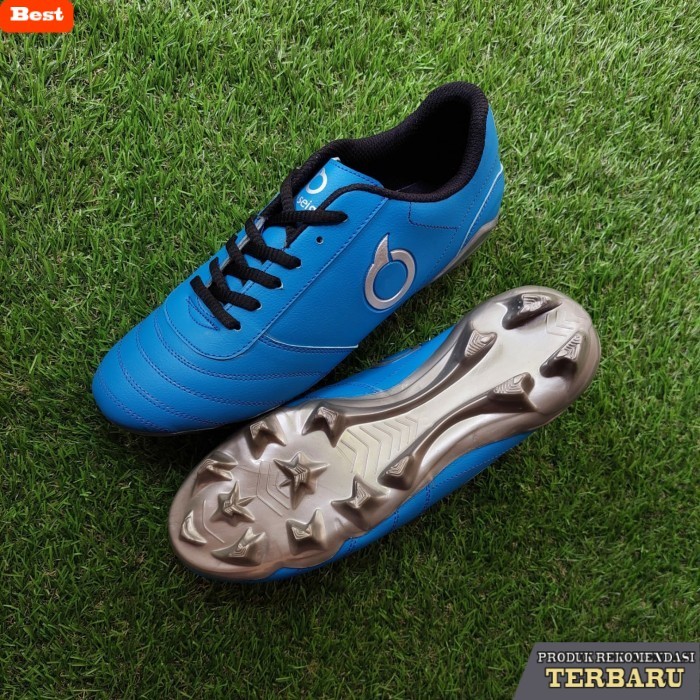 rekomendasi sepatu bola untuk kaki lebar COD Sepatu Bola Ortus PU - Biru Silver, 39
