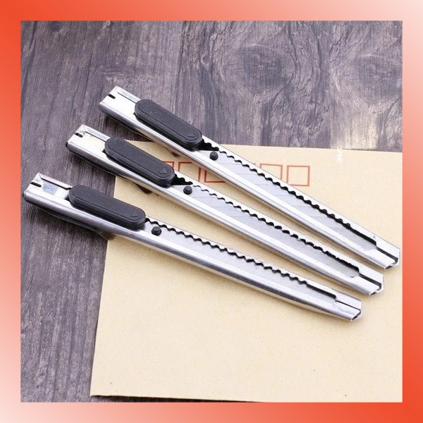 

LAMMORO > BG54 Cutter STAINLESS STEEL KECIL Alat Potong Kertas Pisau Pemotong Alat Tulis Kantor Kater Gunting Paket 42B0