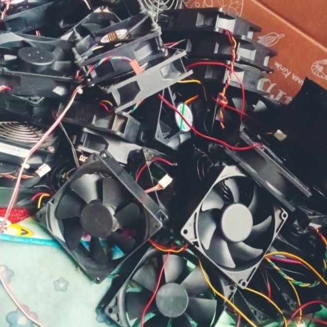 KIPAS FAN PSU FAN CASING 12V - UKURAN 9CM TEBAL 2.5CM