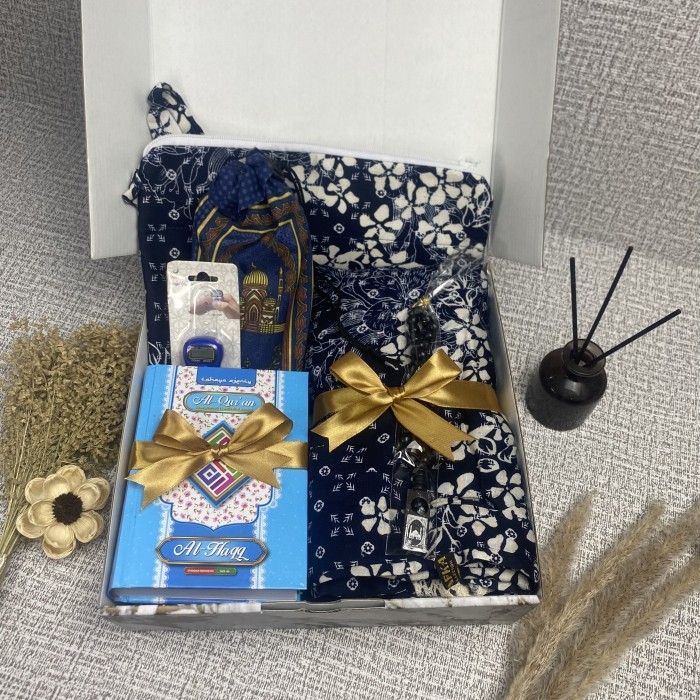 

Hampers Mukena Set Seserahan Hantaran Alat Sholat Hadiah Pernikahan Lebaran Cewek Wisuda Ulang Tahun