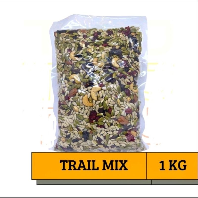 

PREMIUM TRAIL MIX 1 KG (ALMOND, CHASEW,PUMPKINDSEED, SUNFLOWR, RAISiN