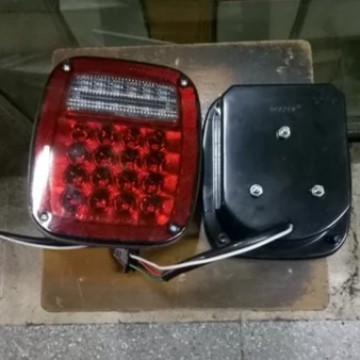 Lampu Stop Rem LED Jeep CJ7 CJ 7
