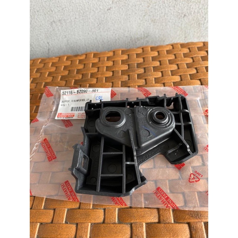Bracket Bumper Front / Breket Bemper Depan Kiri LH ORI Daihatsu Grand Max