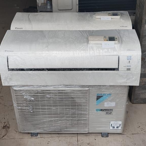 daikin inverter 1 pk + pasang