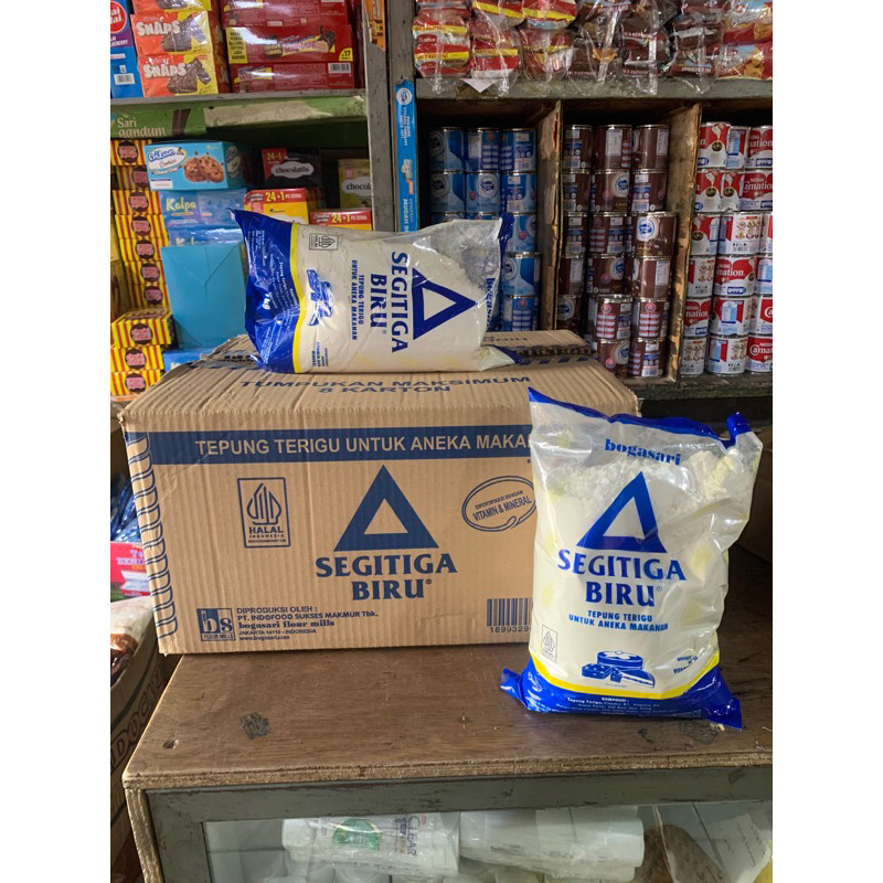 

Terigu segitiga biru 1 dus isi 12 kg (exp date September 2026)