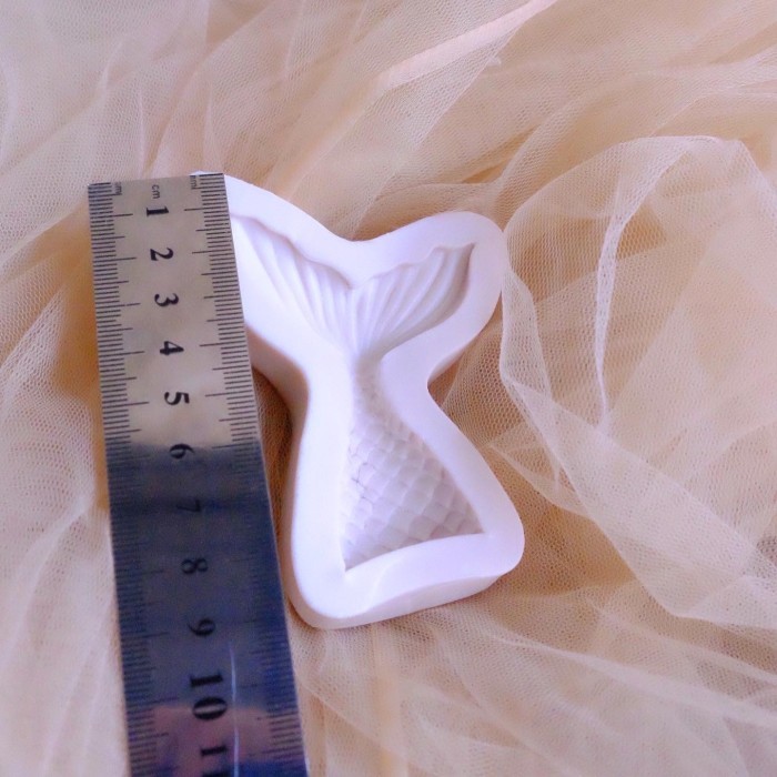 

LARIS -Mermaid Tail Mold - Putih, Big