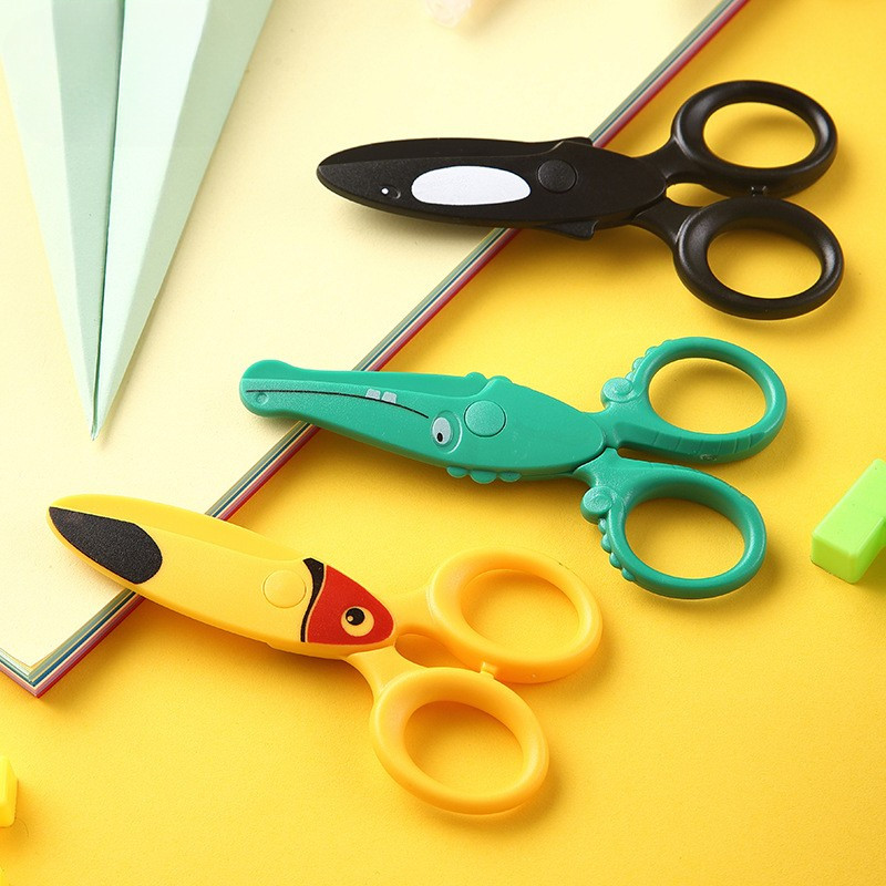 

Kindergarten Children's Plastic Safety Scissors Children's Cute Cartoon Scissors Plastic Handmade DIY Scissors Wholesale