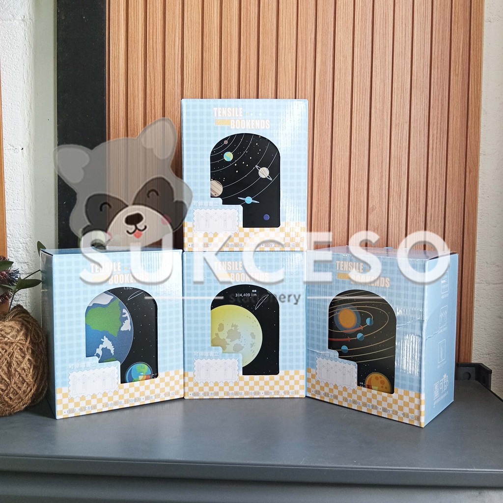 

PNM Adjustable Tensile Bookends - Space (KJ70106) Sandaran / Dudukan Buku Besi Lucu