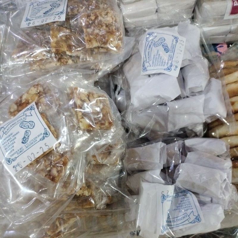 

KACANG TUMBUK HARGA 1 BUNGKUS ISI 12 PCS@ 100gram