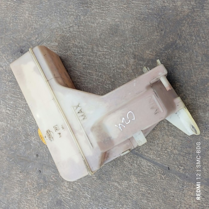 Reservoir tank cadangan air radiator Nissan xtrail t30 / serena C24