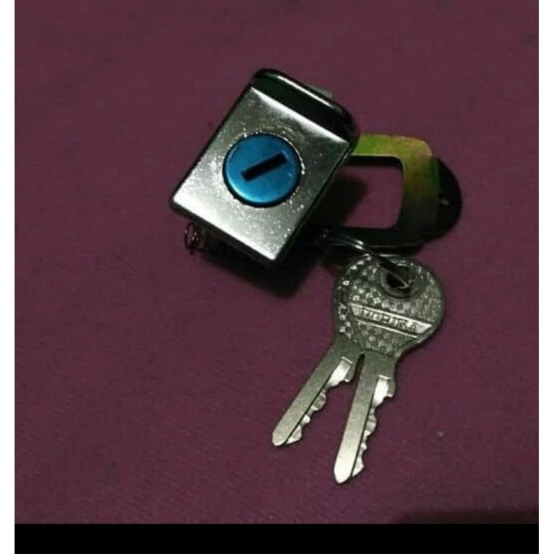 Kunci bagasi laci vespa PX PXE Excel Super Sprint