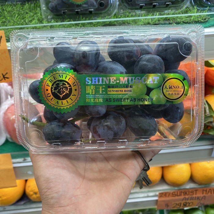 

anggur black autumn royal seedless manis fresh pack 500grm