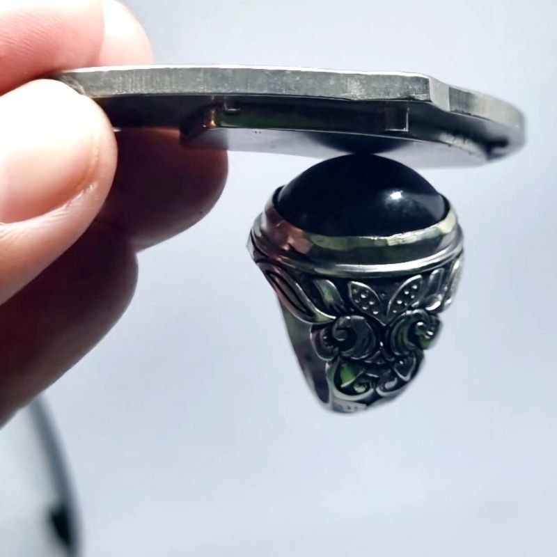 Cincin batu badar besi asli original nempel magnet
