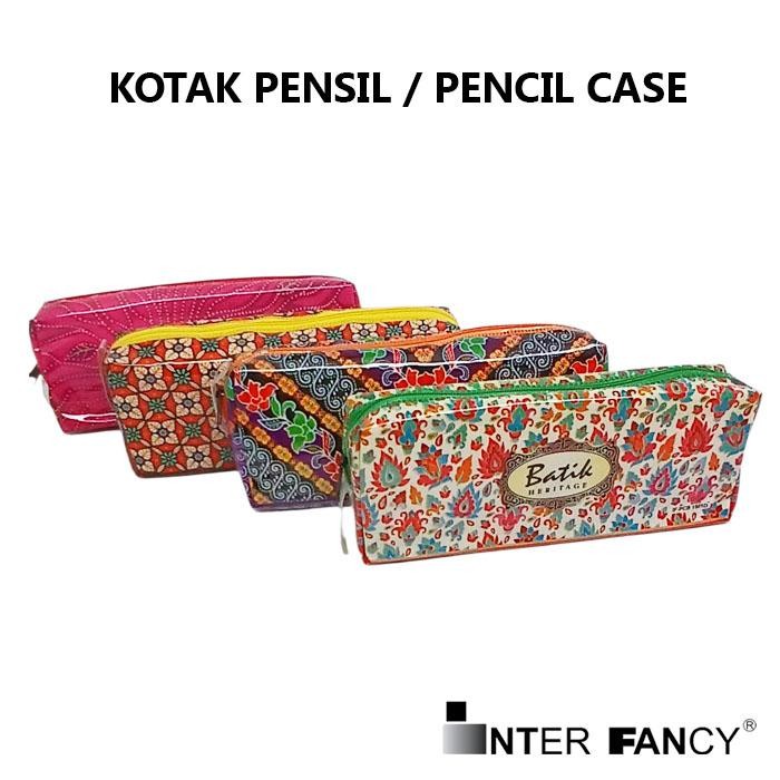 

Kotak Pensil/Tepak Pensil/ Pencil Case/Pouch. Bahan Plastik Mika, Corak Batik, berbentuk Dompet. Type IF 1501, bisa digunakan sebagai kotak pensil atau pouch untuk menyimpan alat kosmetik. Mudah dibersihkan dan ringan untuk dibawa