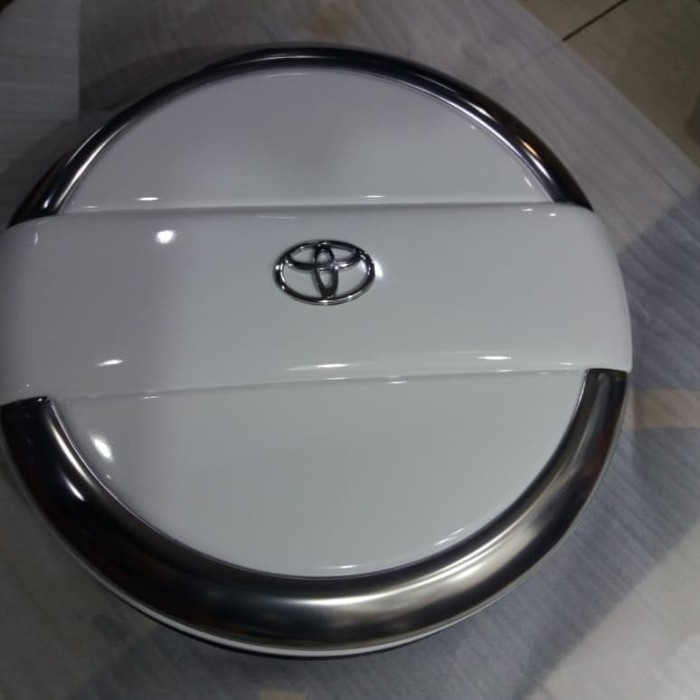 cover ban serep mobil Rush lama