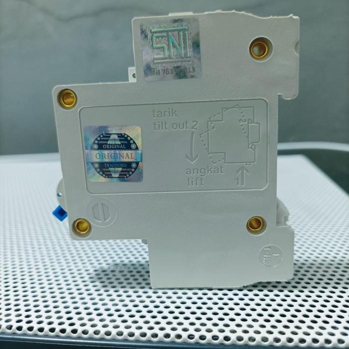 MUMPUNG PROMO mcb listrik pln merlin gerin biru anti jeglek multy9 modif cl2 cl4 - 4 AMPER TERLARIS