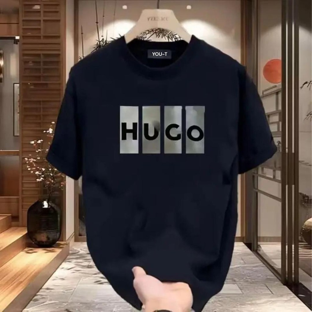 JKTee Kaos Oversize Laki-Laki T-Shirt Lengan Pendek Cotton-HUGO- Atasan Korean Style Kaos Hitam Impo