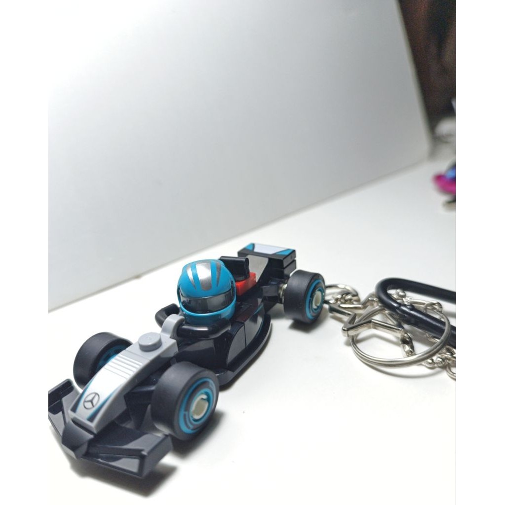 REBONSHOP Keychain lego formula 1 minifigure