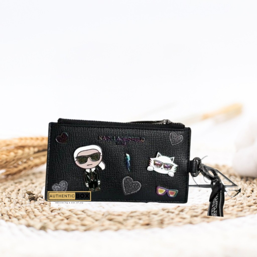 

Dompet Wanita - WALLET LANYARD IN BLACK