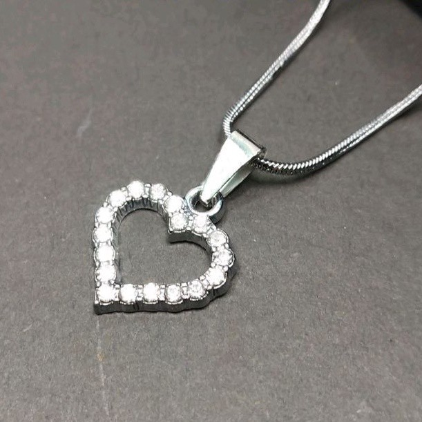 4s Grosir Solo || Kalung Silver Liontin Love permata Anti Karat & Luntur