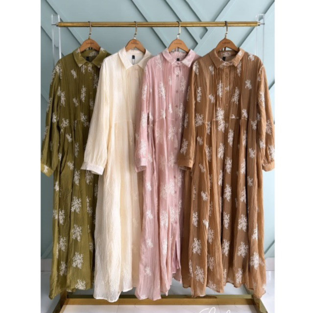 Gamis Farah, gamis lfy, lafreya dress, gamis putih, white maxi, dress katun bordir, gamis eyelet, ga