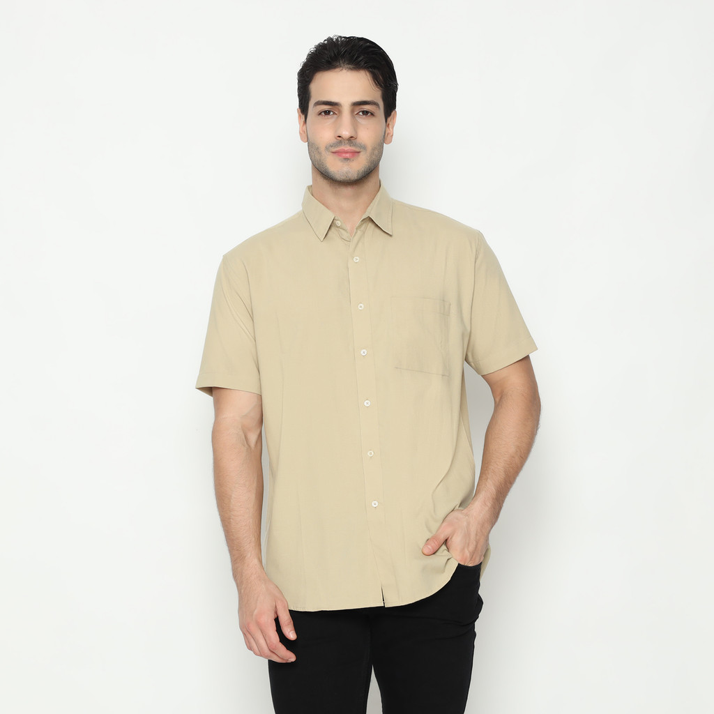 LARUSSO Kemeja Pria Basic Oxford Lengan Pendek - Khaki