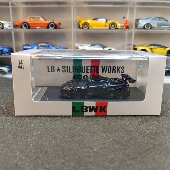 Star Model 1/64 LB-Silhouette Works 458 GT Carbon Black