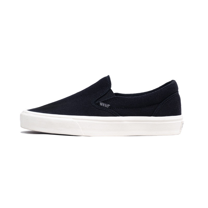 MinusOne Footwear  - Plain Black Sepatu Slip-Ons Flat Shoes Antiselip Nyaman Hitam Putih Unisex