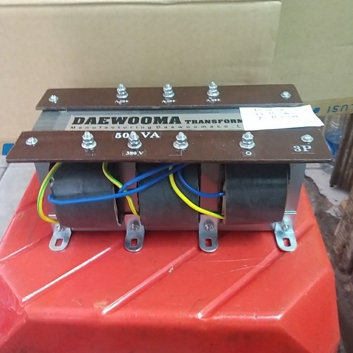 

IRH BLC step up down trafo isolasi 500va 3ph