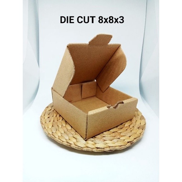 

WYNSTUFF DIE Cut 8x8x3 CM Kardus Box Packaging