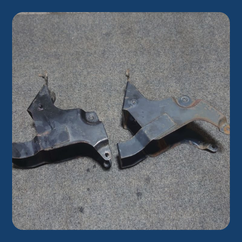 bracket breket dudukan pangkon panel dasi depan Yamaha fizr F1ZR Vega r lama original