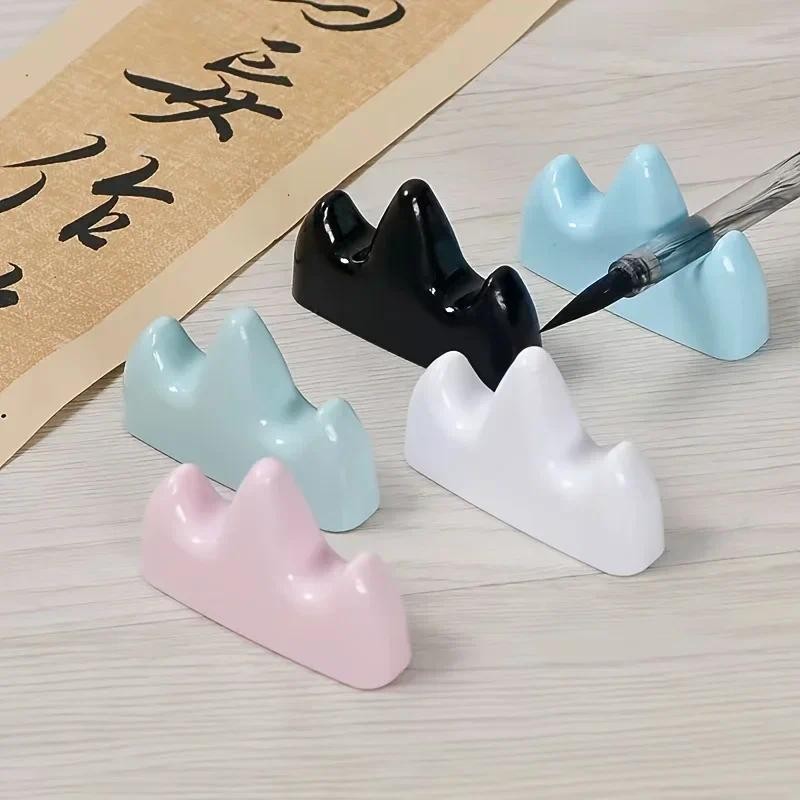 

1pc Penholder The Four Treasures of the Study Mountain shaped plastic Writing brush Antique Creative Small Pen Mountain
