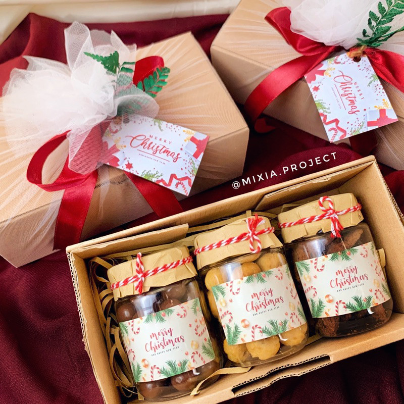 

Hampers Lebaran Idul Fitri/Hampers Natal/ Hampers Kue Kering/ Hampers Christmas /New Product 2025