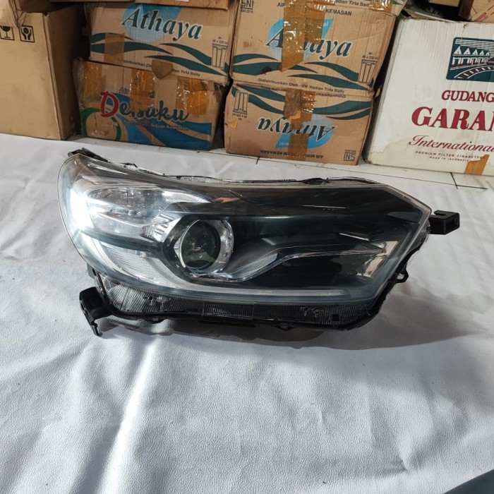 Headlamp lampu depan kanan Original Honda mobilio facelift