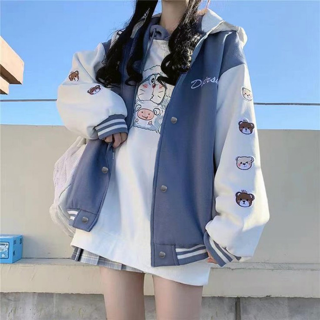 DAIRSLE COUPLE BEAR Jacket Varsity Hoodie Wanita Remaja Kekinian Baseball Outfit Lucu Terbaru