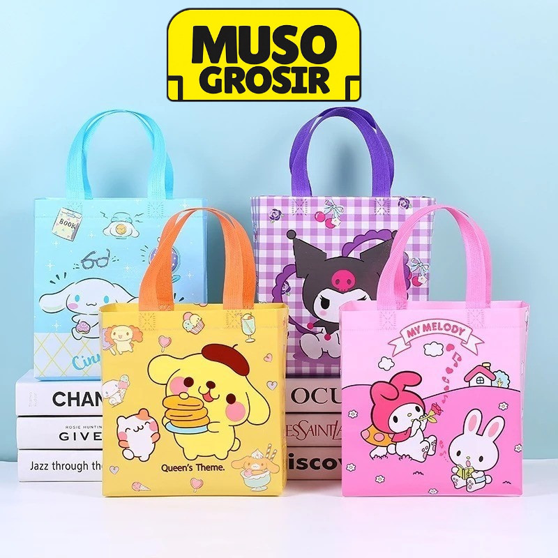 

MUSO | GOODIE BAG TAS SOUVENIR KARAKTER ULANG TAHUN / TAS KADO SANRIO KANTONG KAIN ULANG TAHUN HAMPERS KURUMI MELODY 2 SIZE
