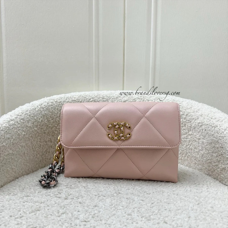 (Pre-loved) Chanel 19 Wristlet / Clutch in Pink Lambskin and 3-tone HW