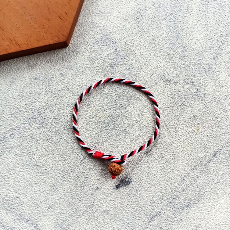 Gelang Tridatu Kancing Genitri / Rudraksa / Gelang Knot / Gelang Tridatu Simple /Gelang Pria / Gelan
