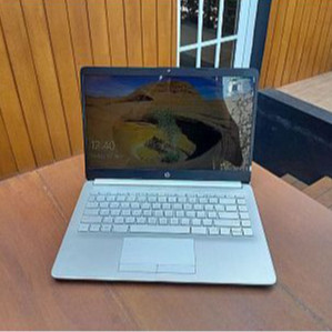 Laptop multimedia HP 14s-dk0114AU AMD Athlon 300U Radeon Vega Ram 8Gb Ssd 255Gb 19457