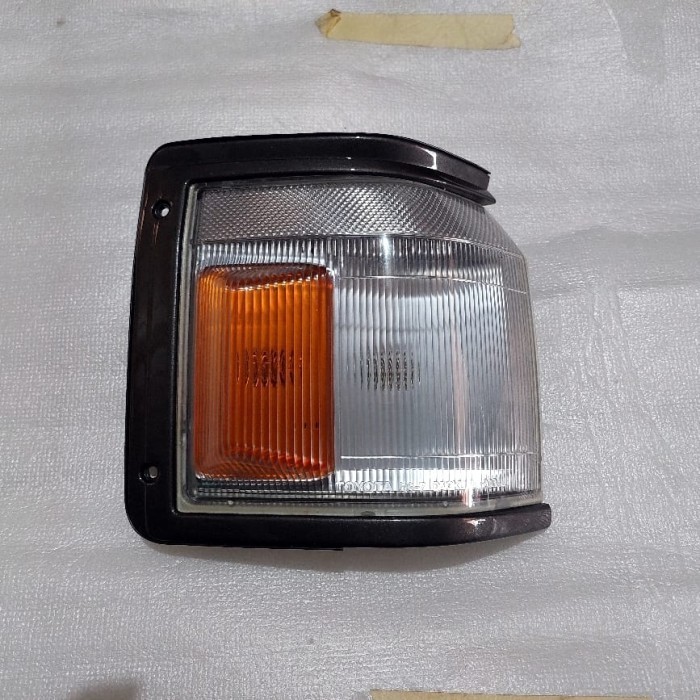 lampu Sein corner kanan Toyota Kijang Grand Extra Original Toyota