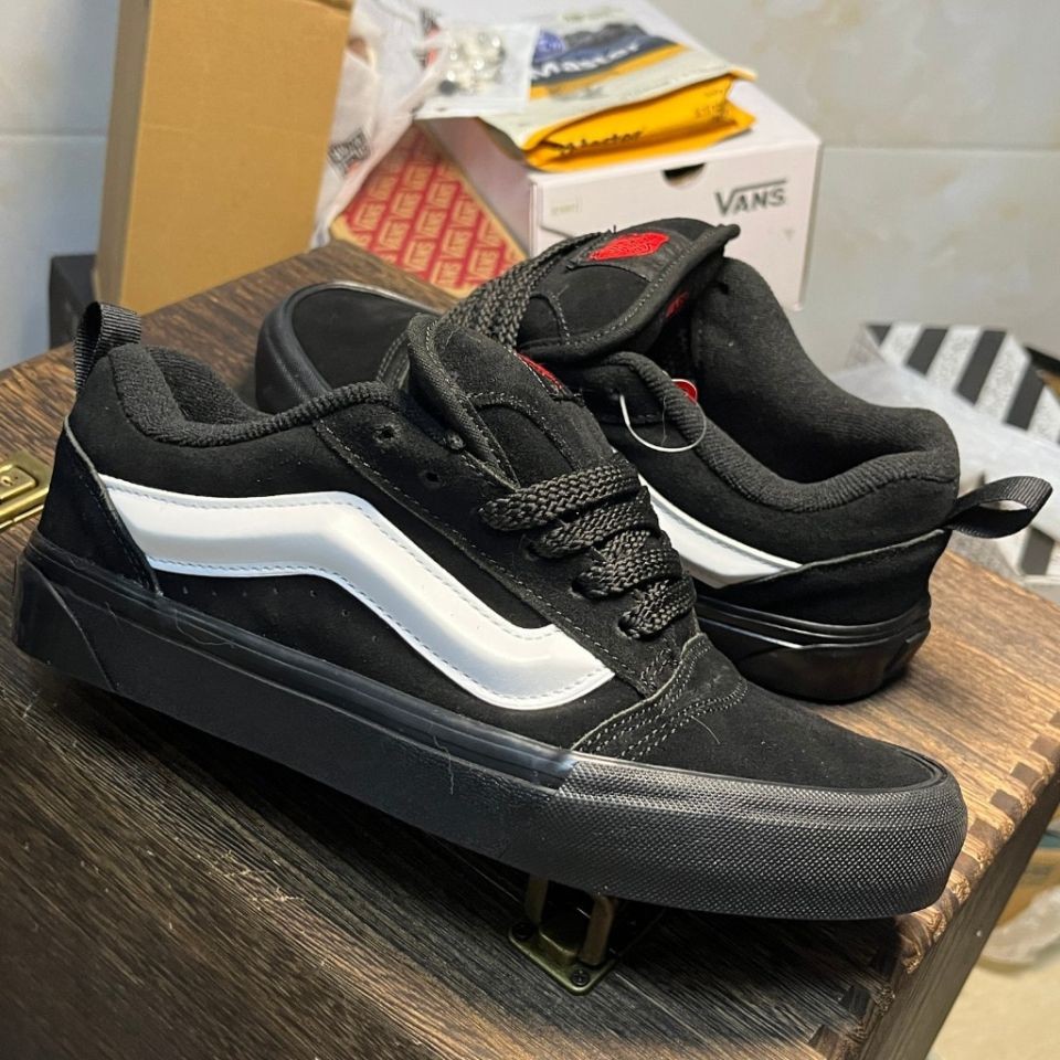 TERLARIS Sepatu VANS KNU SKOOL - BLACK WHITE | size 36-43 Sepatu Vans Sneakers Pria Wanita terbaru