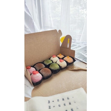 

(PO SEHARI) Mochi Daifuku Strawberry Ogura box standard isi 6/10 pcs (khusus JKT, u/ Birthday, Anniv, dll)