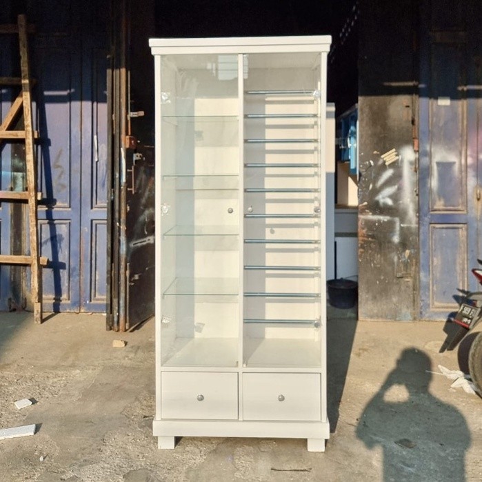 Lemari Pajangan Kaca / Lemari Hijab dan Tas / Kabinet 2 Pintu AS99