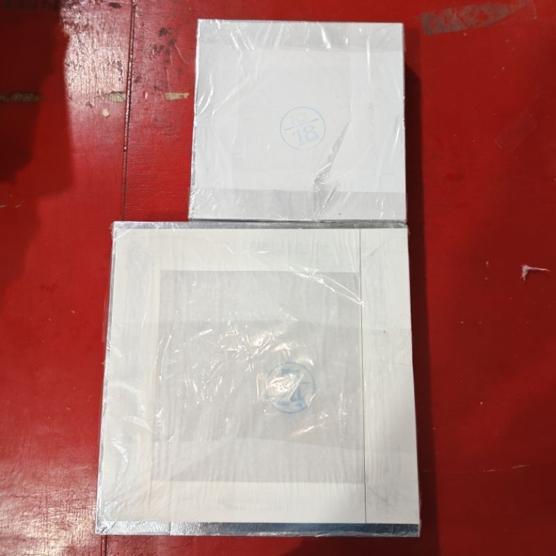 

alas kotak kue tar silver A3/24 (uk. 24x24) dan A3/18 (uk. 18x18), 1pcs