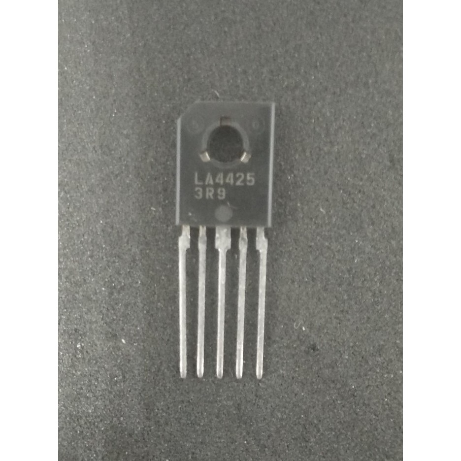 LL99 IC LA4425 5W Power Amplifier Utk Car Radio dan Car Stereo