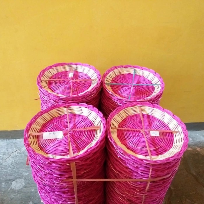 PIRING ROTAN WARNA WARNI UNTUK PESTA HAJATAN
