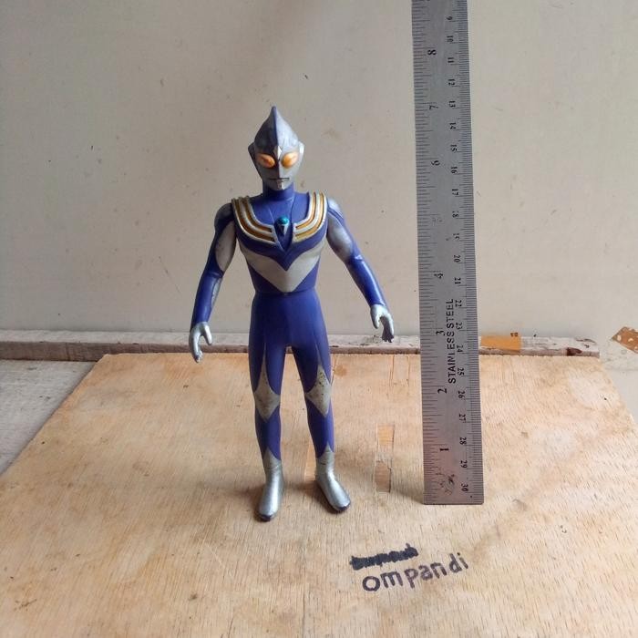 EO99 figure action Ultraman tiga bandai